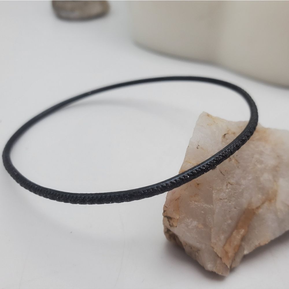 Black speckled bracelet slim slender thin‎ bangle